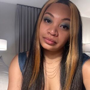 Meet your Posher, Casandra